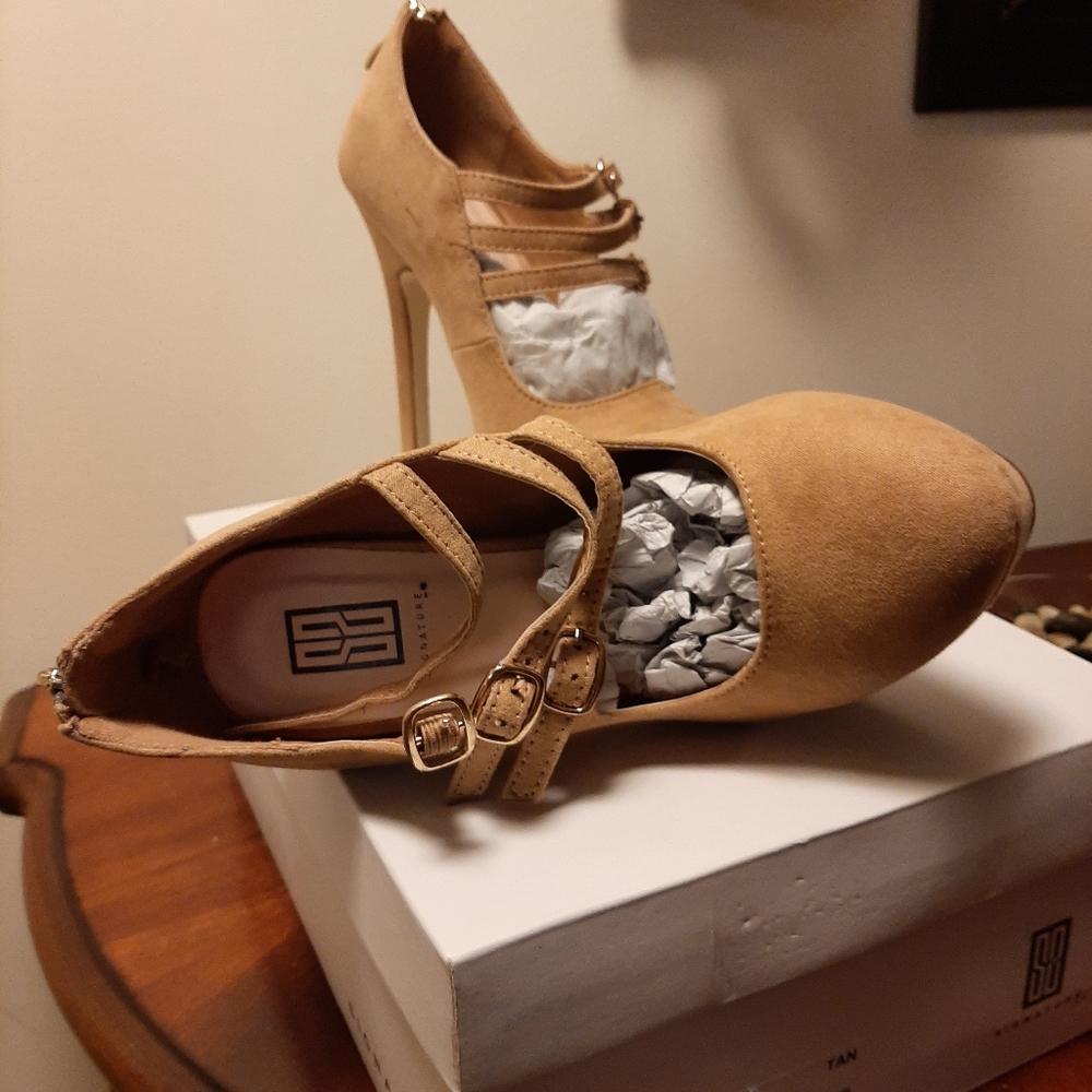 Shoes - Picture 3 of 3
